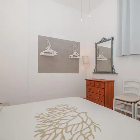 Mia Apartment- Seaside With Garden