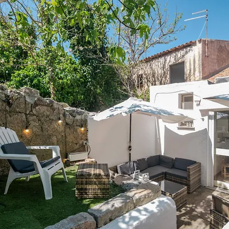 Mia Apartment- Seaside With Garden * Santa Teresa di Gallura